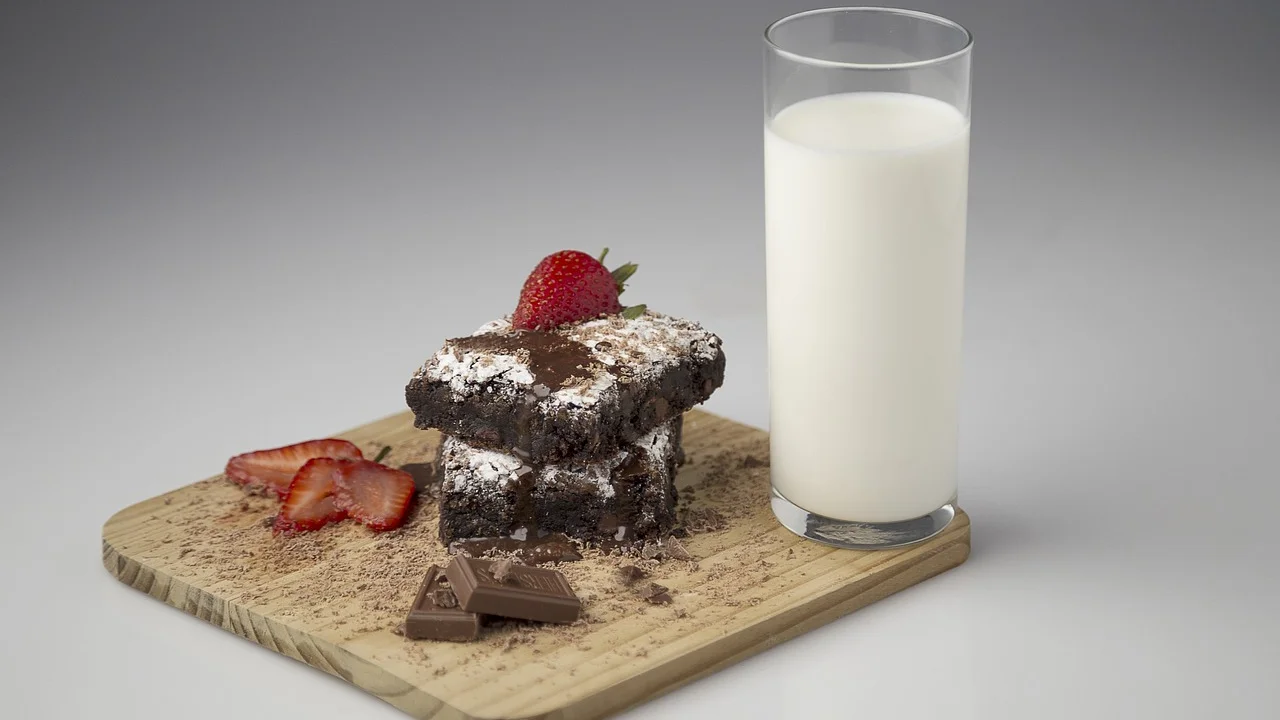 Chocolate meio amargo e manteiga para a receita