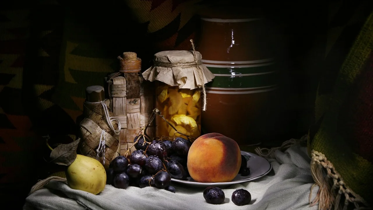 Uvas roxas maduras separadas para o preparo da receita.