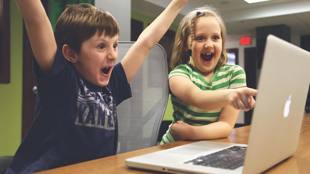 Ferramenta de recorte aberta em notebook com Windows