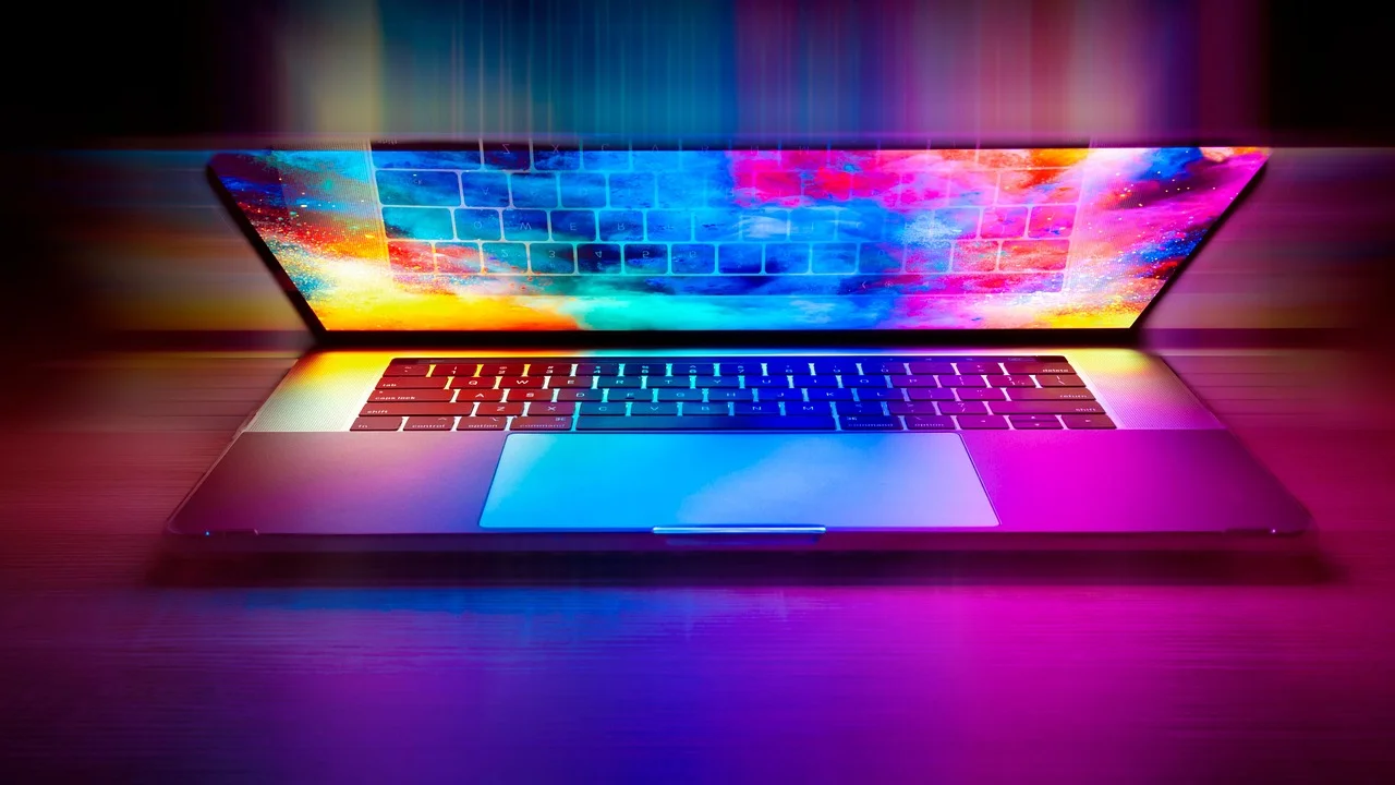 Teclado de notebook com tecla Print Screen destacada