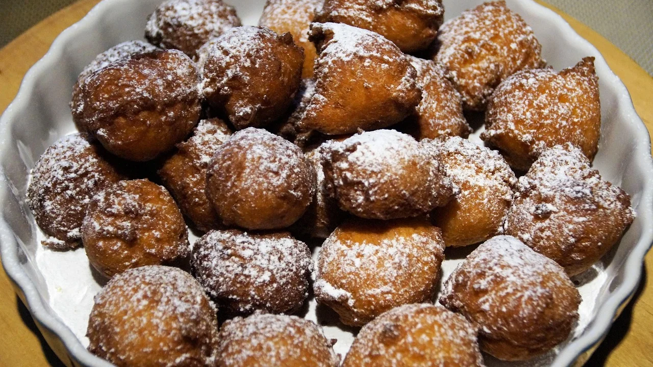 Rosquinhas modeladas antes da segunda fermentação.